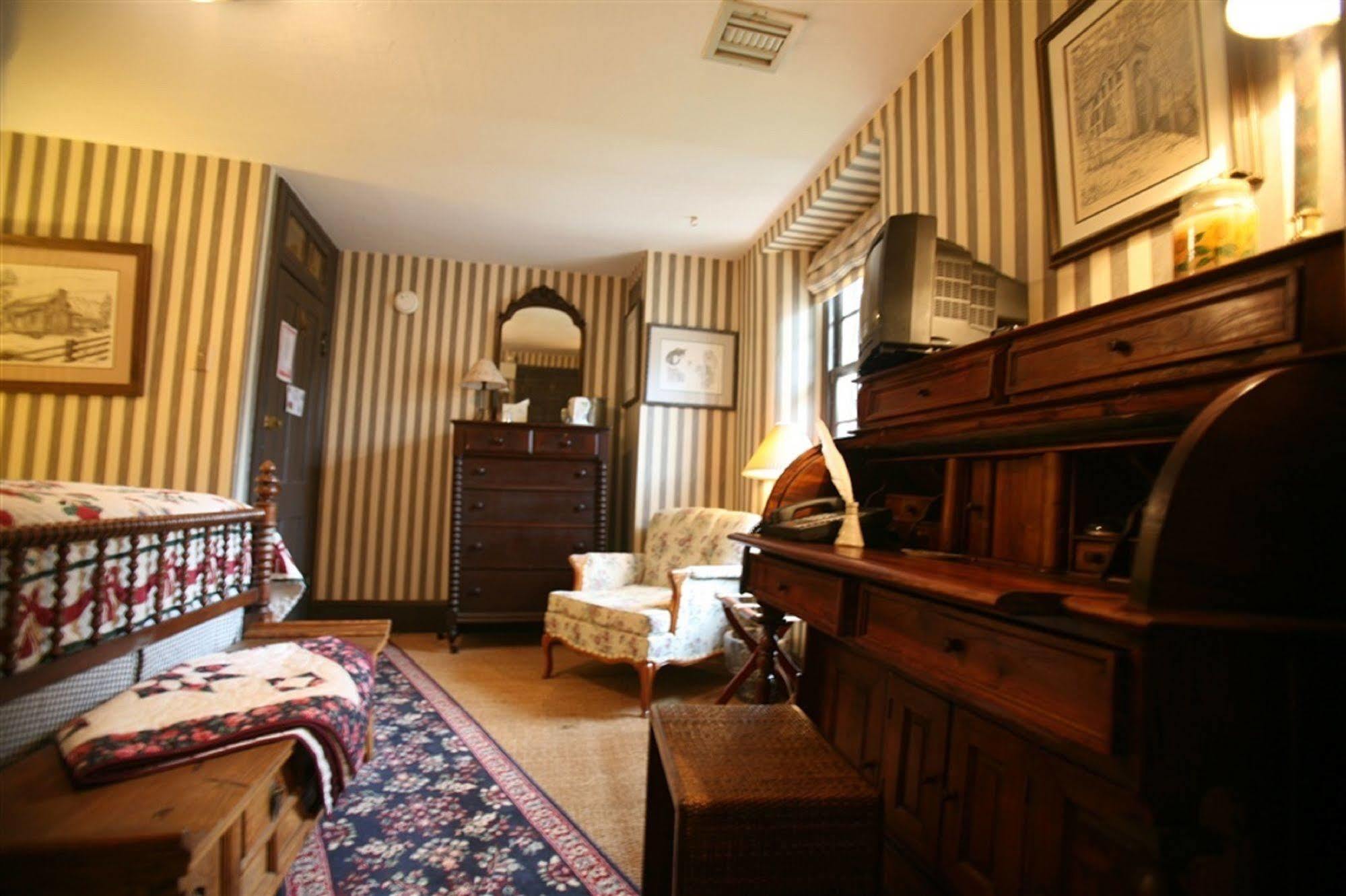 Wild Wisteria Bed and Breakfast Chadds Ford Εξωτερικό φωτογραφία